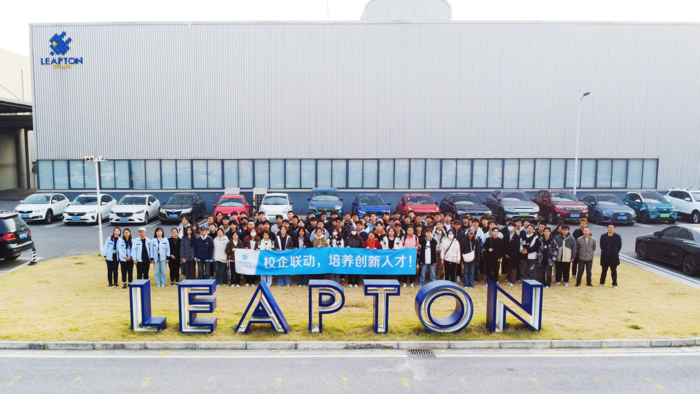 Leapton Energy da la bienvenida a 90 estudiantes de Nuevas Tecnologías Energéticas, Pioneros de la Energía Sostenible del Mañana